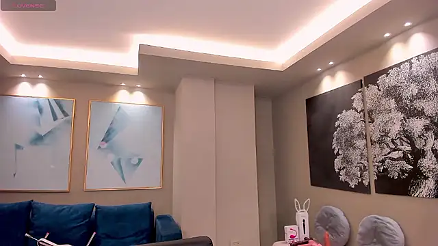 IvannaRussell online show from December 7, 2024, 6:04 pm