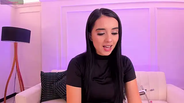 IvannaRussell online show from December 13, 2024, 11:45 am