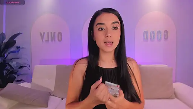 IvannaRussell online show from December 28, 2024, 12:03 pm