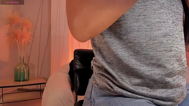 IvannaRussell online show from March 10, 2025, 12:26 pm