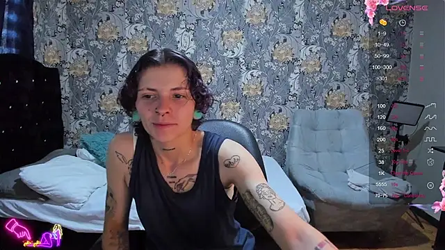 Snapshot of pretty_cristal69 chatting on July 11, 2026, 1:03 pm pretty cristal69 online show from July 11, 2026, 1:03 pm
