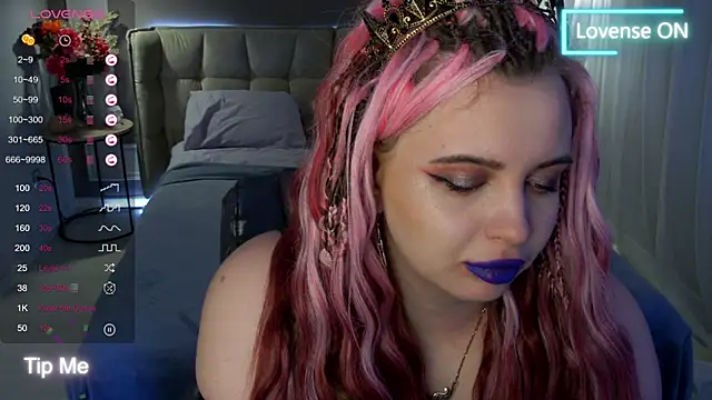 Miss Maya Mils online show from March 9, 2025, 4:05 am