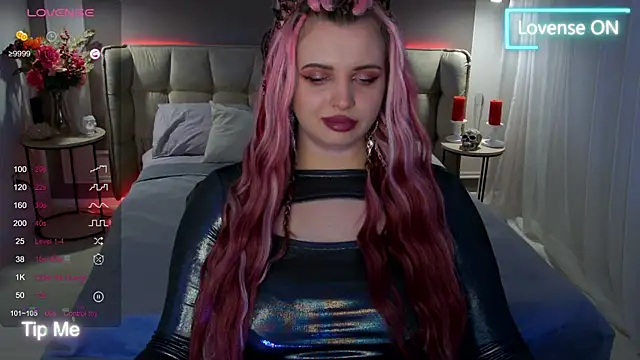 Miss Maya Mils online show from March 12, 2025, 4:08 am