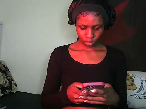 Bella cute01 online show from September 18, 2025, 9:17 pm