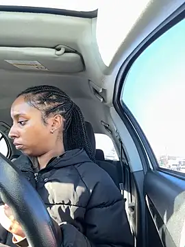 Your Paris online show from February 18, 2025, 6:47 pm