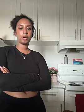 Your Paris online show from March 21, 2025, 7:57 pm