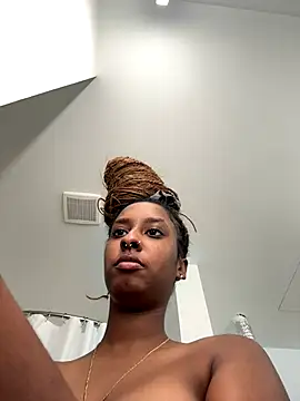 Your Paris online show from September 24, 2025, 3:37 pm