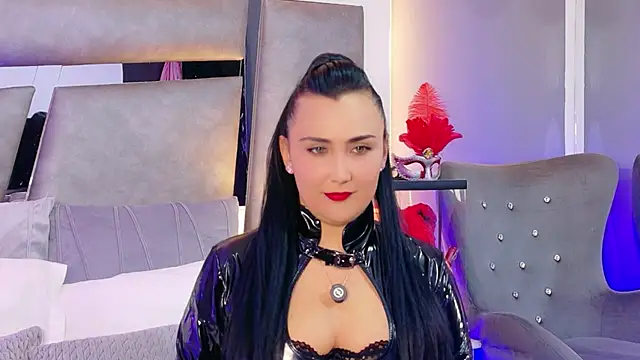 Evangeline Taylorr online show from November 6, 2025, 8:43 pm