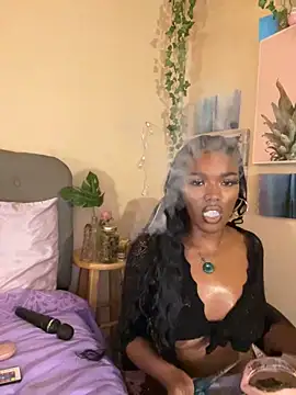 Snapshot of magicalc00ch chatting on January 14, 2025, 3:53 am magicalc00ch online show from January 14, 2025, 3:53 am