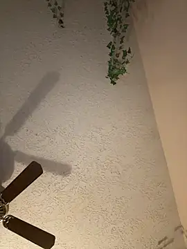 Snapshot of magicalc00ch chatting on February 22, 2025, 7:01 am magicalc00ch online show from February 22, 2025, 7:01 am