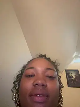 Snapshot of magicalc00ch chatting on July 19, 2026, 5:49 pm magicalc00ch online show from July 19, 2026, 5:49 pm