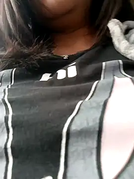 Cristal  04 online show from October 4, 2025, 4:05 pm