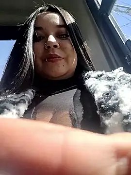 Snapshot of Cristal__04 chatting on April 20, 2026, 2:42 pm Cristal 04 online show from April 20, 2026, 2:42 pm