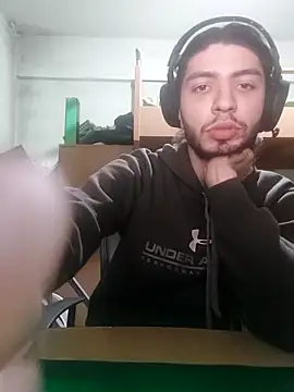 Snapshot of kleineid77 chatting on March 8, 2025, 4:39 pm kleineid77 online show from March 8, 2025, 4:39 pm