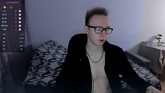 Alex silents online show from February 2, 2025, 11:08 am