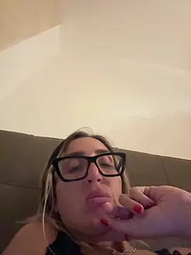 casalinga88 online show from September 19, 2025, 9:59 pm