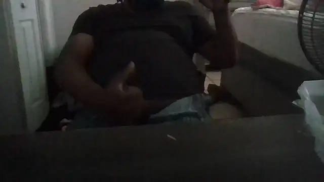 tankedqual4046 online show from November 13, 2025, 8:52 pm