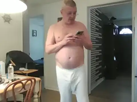 Snapshot of keiferkriss chatting on February 12, 2025, 8:18 pm keiferkriss online show from February 12, 2025, 8:18 pm