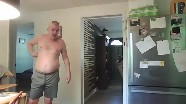 Snapshot of keiferkriss chatting on September 9, 2025, 4:17 pm keiferkriss online show from September 9, 2025, 4:17 pm