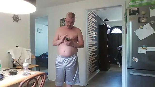 Snapshot of keiferkriss chatting on September 15, 2025, 5:57 pm keiferkriss online show from September 15, 2025, 5:57 pm