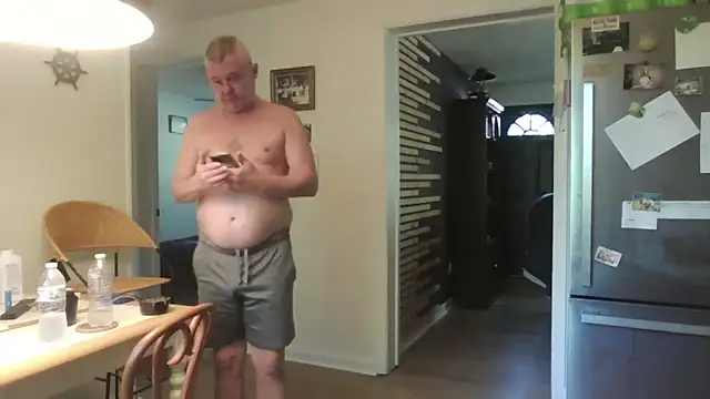 Snapshot of keiferkriss chatting on October 3, 2025, 4:15 pm keiferkriss online show from October 3, 2025, 4:15 pm