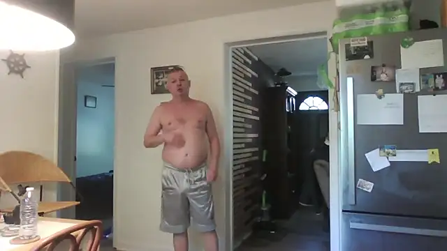 Snapshot of keiferkriss chatting on October 9, 2025, 4:16 pm keiferkriss online show from October 9, 2025, 4:16 pm