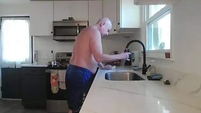 Snapshot of keiferkriss chatting on October 15, 2025, 5:46 pm keiferkriss online show from October 15, 2025, 5:46 pm