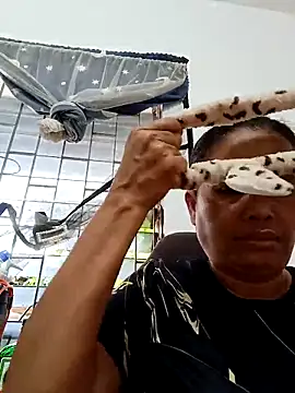 Snapshot of Fon_Bigboobs chatting on September 13, 2025, 9:31 am Fon Bigboobs online show from September 13, 2025, 9:31 am