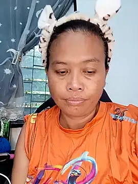 Snapshot of Fon_Bigboobs chatting on September 18, 2025, 8:27 am Fon Bigboobs online show from September 18, 2025, 8:27 am