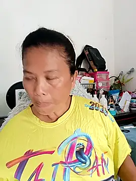 Snapshot of Fon_Bigboobs chatting on October 1, 2025, 5:02 am Fon Bigboobs online show from October 1, 2025, 5:02 am