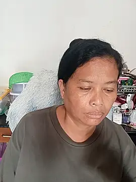 Snapshot of Fon_Bigboobs chatting on October 9, 2025, 6:11 am Fon Bigboobs online show from October 9, 2025, 6:11 am