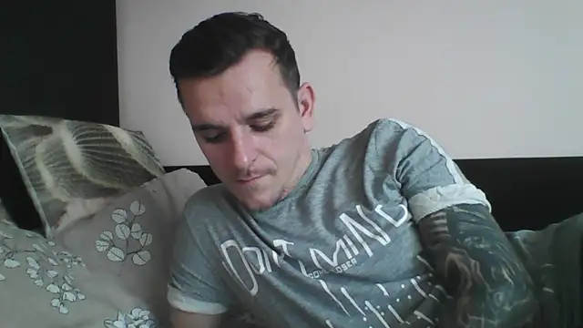 Huge cock22cm online show from January 10, 2025, 10:06 am