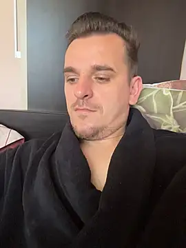 Huge cock22cm online show from May 26, 2026, 7:15 am