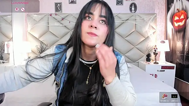 Brenda Garcia online show from October 21, 2025, 8:09 pm