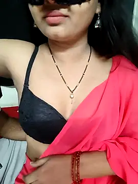 Snapshot of Magical-Couple-telugu chatting on April 1, 2026, 1:12 pm Magical-Couple-telugu online show from April 1, 2026, 1:12 pm