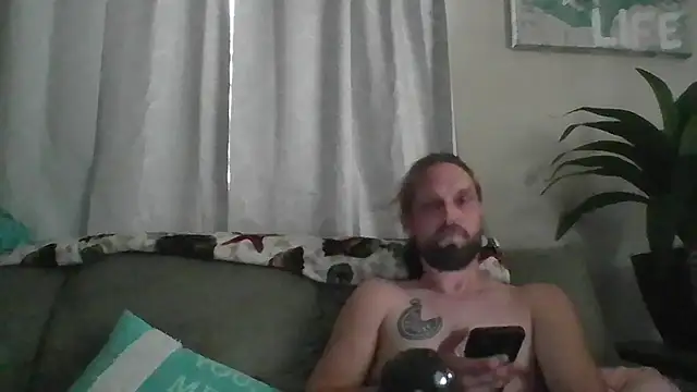 Snapshot of VitaminDrewFl chatting on June 4, 2026, 10:05 pm VitaminDrewFl online show from June 4, 2026, 10:05 pm