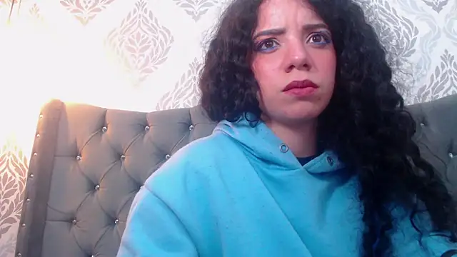 EmmaCowperr online show from February 20, 2025, 4:14 pm