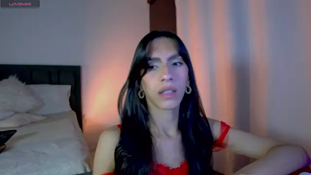 Snapshot of AlanaSofiia chatting on May 8, 2026, 3:28 pm AlanaSofiia online show from May 8, 2026, 3:28 pm
