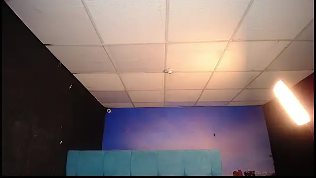 Snapshot of IsabellAndYessi chatting on January 11, 2025, 3:09 pm IsabellAndYessi online show from January 11, 2025, 3:09 pm