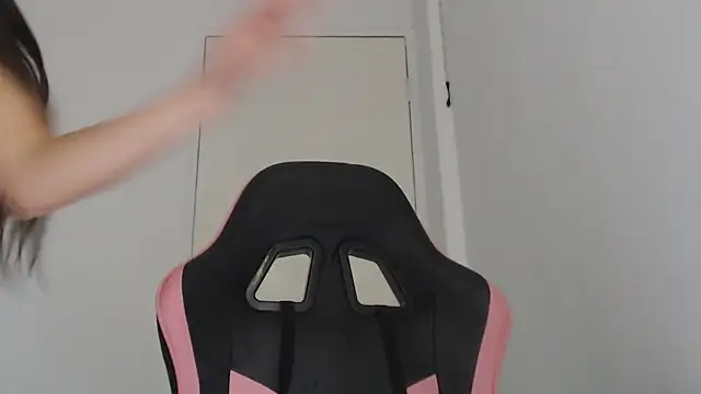 Snapshot of Emily_Guerra1 chatting on February 27, 2025, 3:15 pm Emily Guerra1 online show from February 27, 2025, 3:15 pm