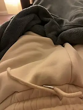 HannesDicks online show from December 27, 2024, 4:26 am