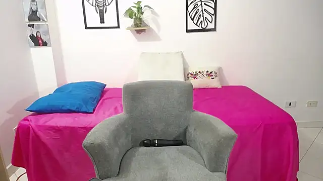 renata salinas 1 online show from March 1, 2025, 7:59 pm