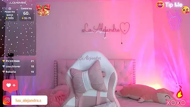 Snapshot of alee_lenoxx chatting on December 30, 2024, 7:26 am alee lenoxx online show from December 30, 2024, 7:26 am
