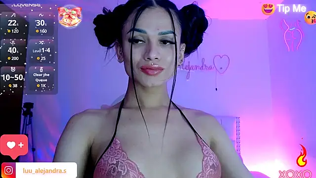 Snapshot of alee_lenoxx chatting on January 4, 2025, 2:03 am alee lenoxx online show from January 4, 2025, 2:03 am