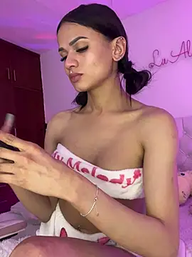 Snapshot of alee_lenoxx chatting on March 18, 2025, 5:52 am alee lenoxx online show from March 18, 2025, 5:52 am