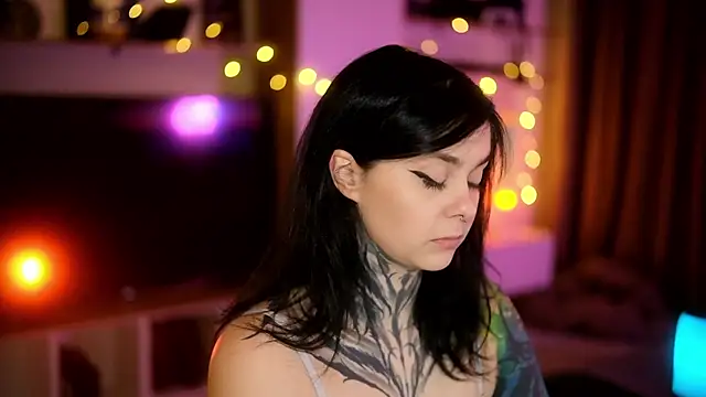 Snapshot of AcidPie chatting on February 15, 2025, 3:31 am AcidPie online show from February 15, 2025, 3:31 am