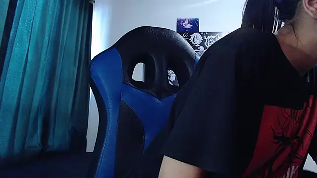 Ariel Zeo1 online show from January 28, 2025, 7:00 pm