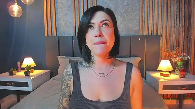 Hannah Borbon online show from February 27, 2025, 4:20 am