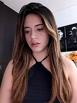 maliciaworld online show from September 15, 2025, 7:14 pm