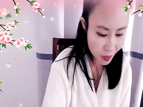 xiaoxuer online show from December 17, 2024, 4:34 am